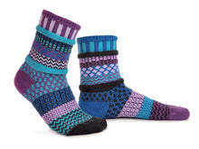 Load image into Gallery viewer, Solmate socks are lovely mismatched socks made from mainly recycled cotton. This colour is called Raspberry but is actually a blend of blue, turquoise and purple.
