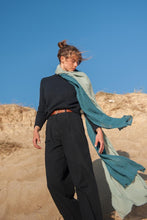 Load image into Gallery viewer, Hemp scarf from Couleur Chanvre
